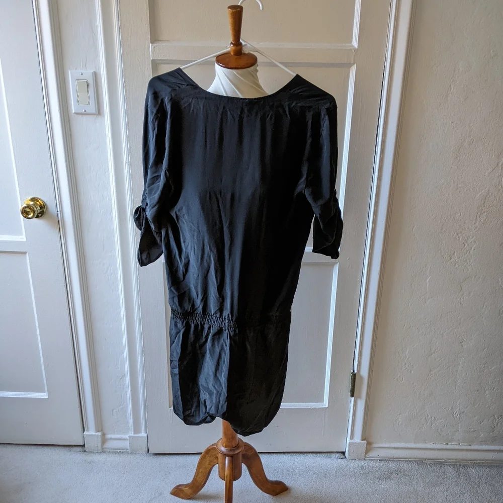 A/X Armani Exchange black silk v neck romper NWT size 8 - Picture 2 of 5